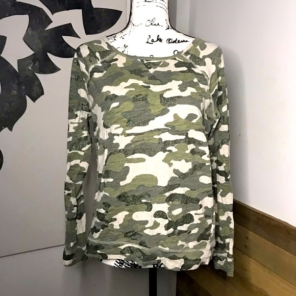GAP Tops - Gap Shimmer Camouflage Long Sleeve Shirt Sz Medium